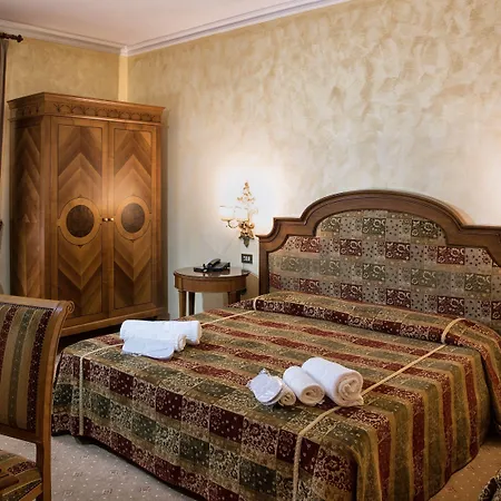 Grand Helio Cabala 4*